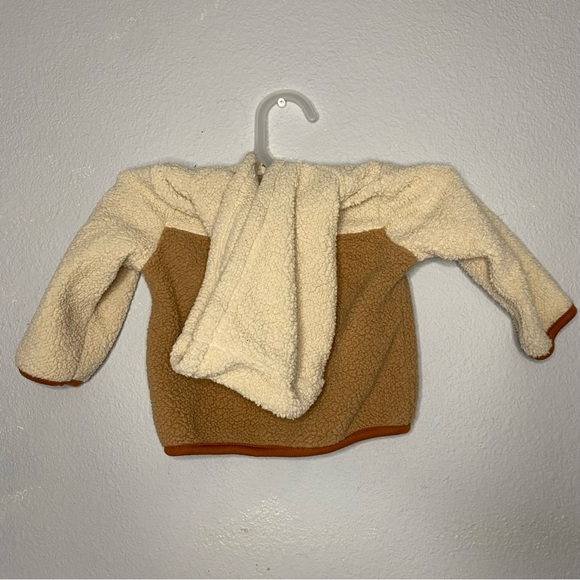 Carter’s Baby Boy/Girl Sweater Size 6M - Picture 2 of 5